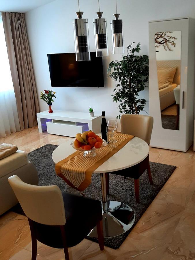 Nobless Apartments Holedna Brno Eksteriør billede