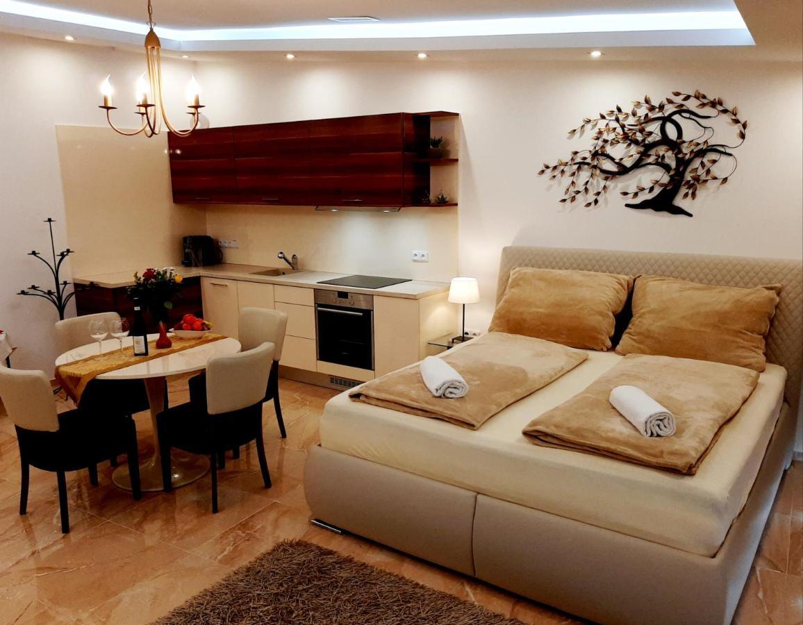 Nobless Apartments Holedna Brno Eksteriør billede