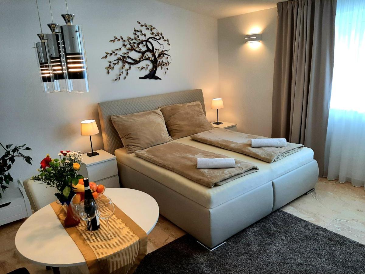 Nobless Apartments Holedna Brno Eksteriør billede