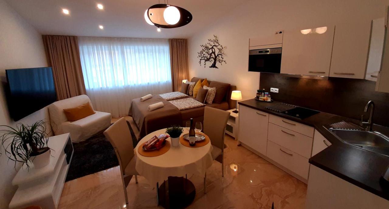 Nobless Apartments Holedna Brno Eksteriør billede
